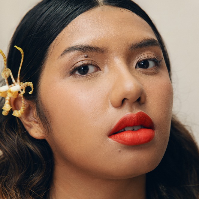 Bunga Bibir Tiger Lily hover